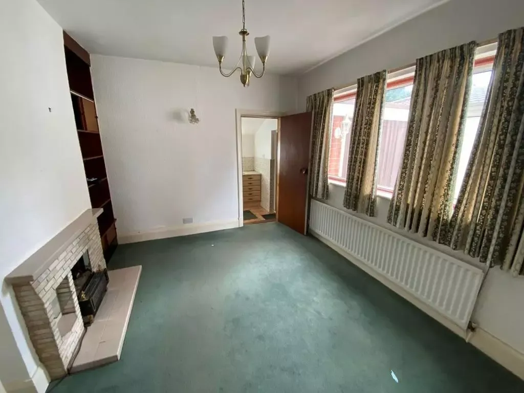 45 Uplands Road - Image 1